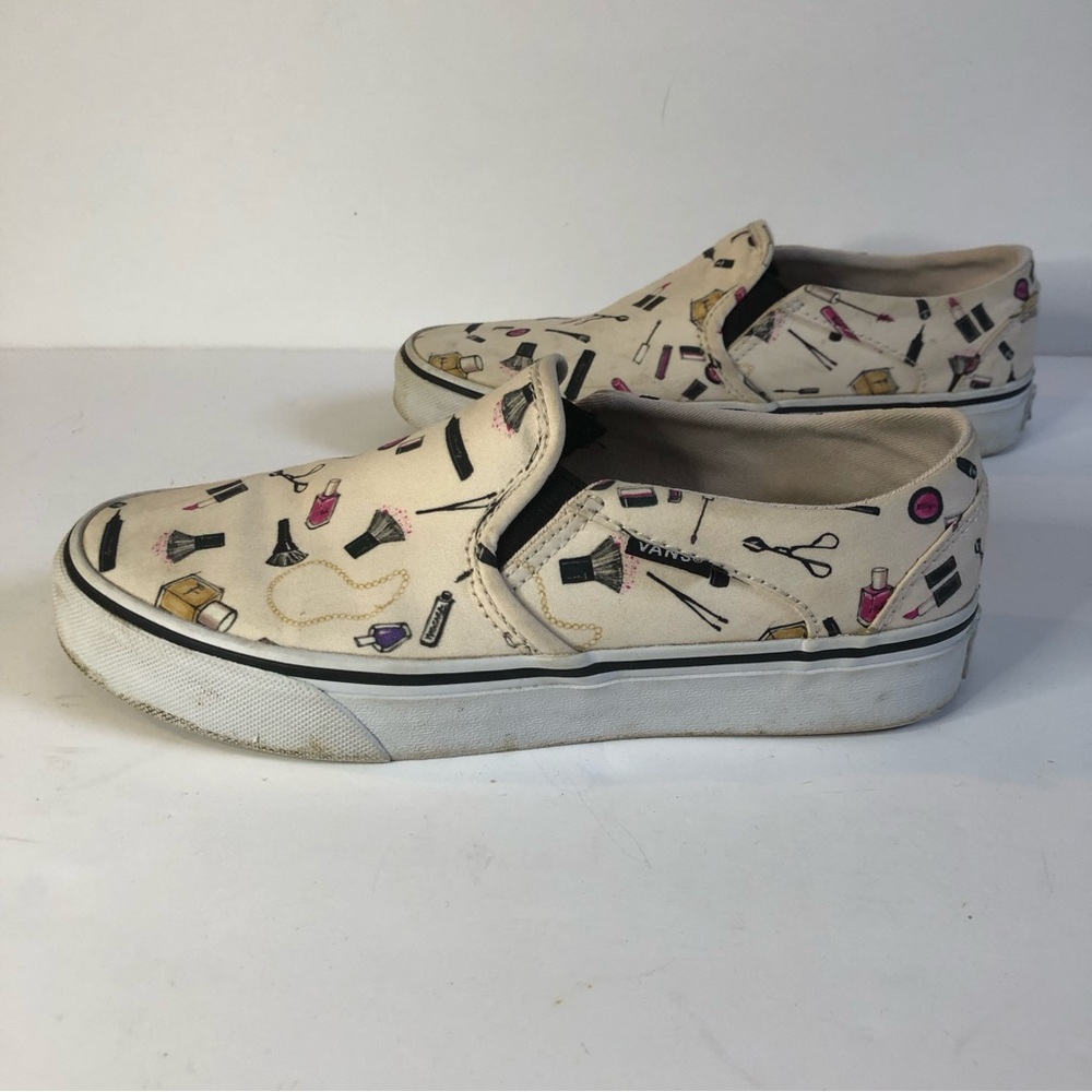 Vans Asher makeup cream coloured slip on woman’s shoes size 6